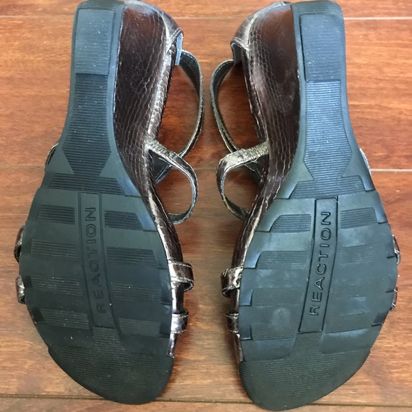 Kenneth Cole Reaction Wedge Sandals - Picture 5 of 6